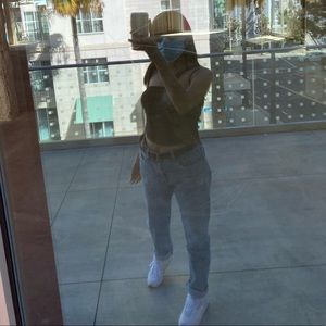 Meet your Posher, Juliet